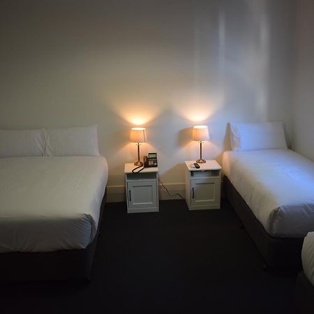 Ambassadors Hotel Аделаида Экстерьер фото
