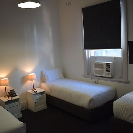 Ambassadors Hotel Аделаида Экстерьер фото