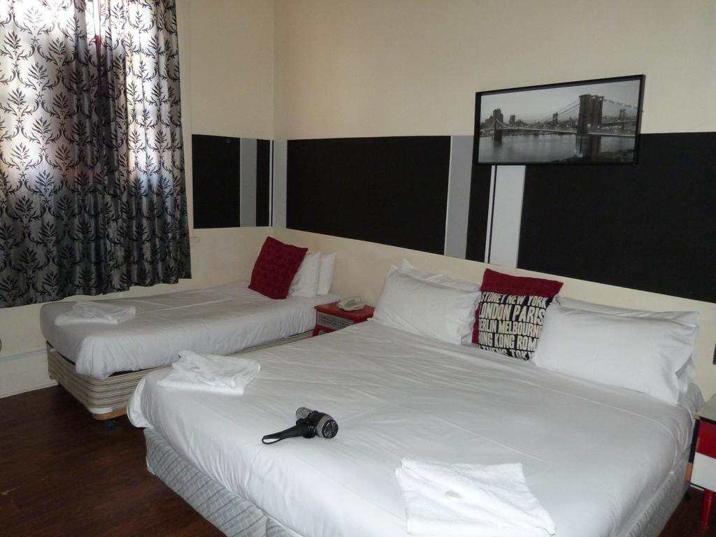 Ambassadors Hotel Аделаида Экстерьер фото