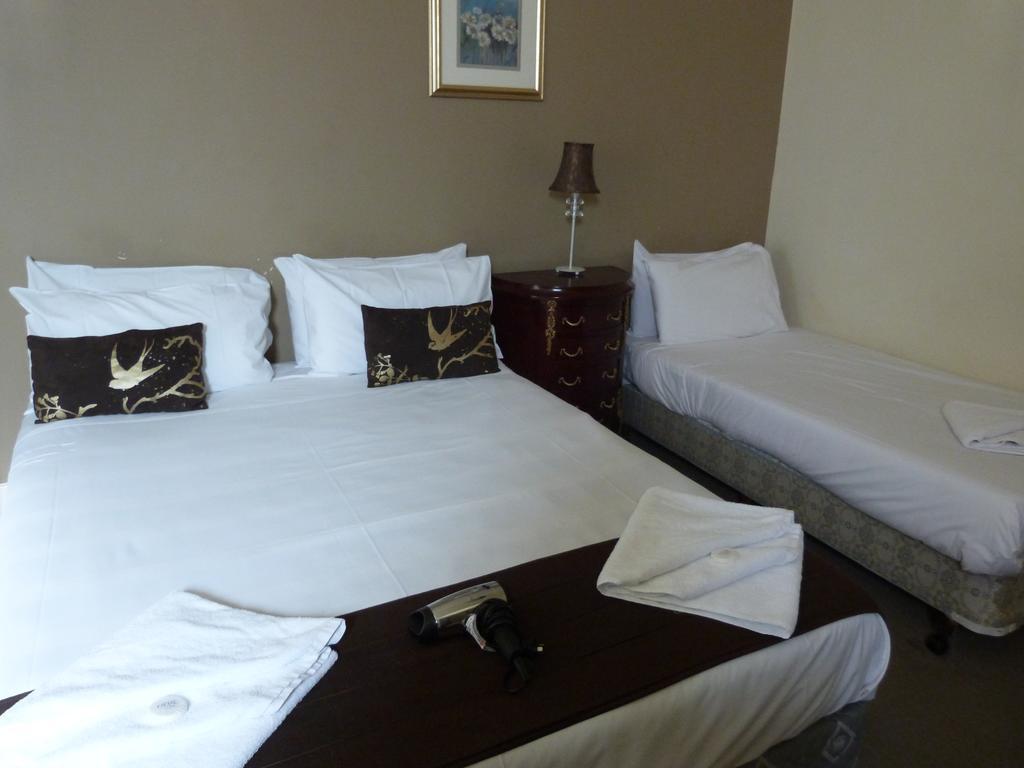 Ambassadors Hotel Аделаида Экстерьер фото